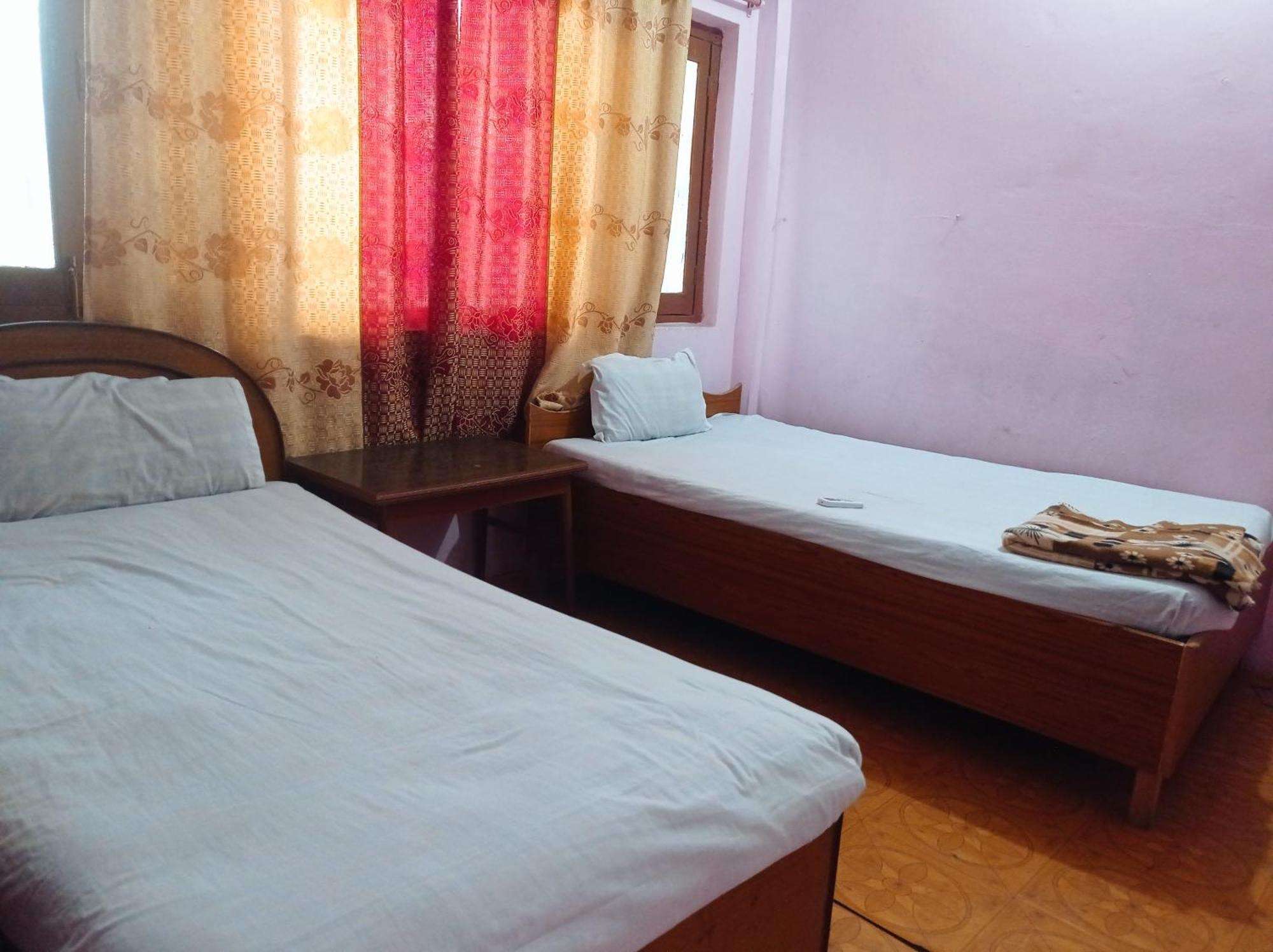 Darshan Namaste Hotel & Lodge Bhairāhawā Extérieur photo